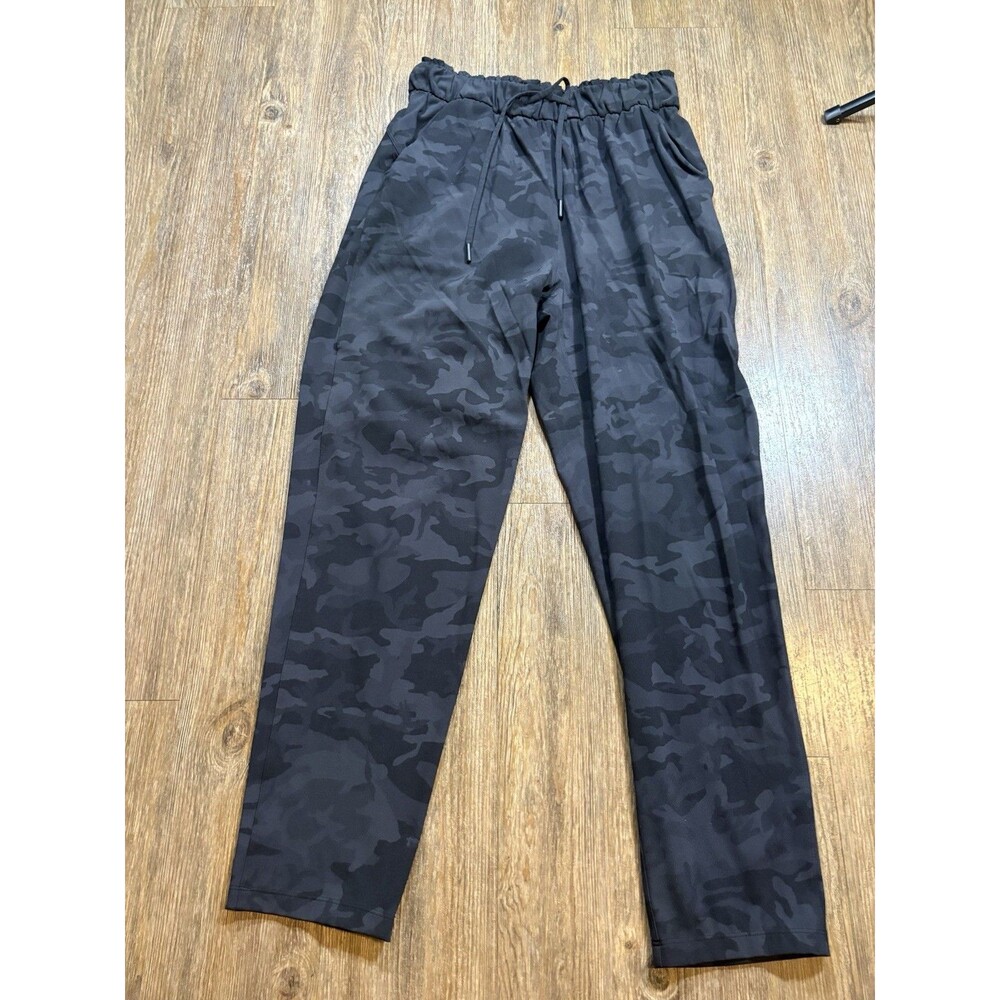 Lululemon Keep Moving High Rise 7/8 Pant Womens 6 Camo Multi Grey Athleisure